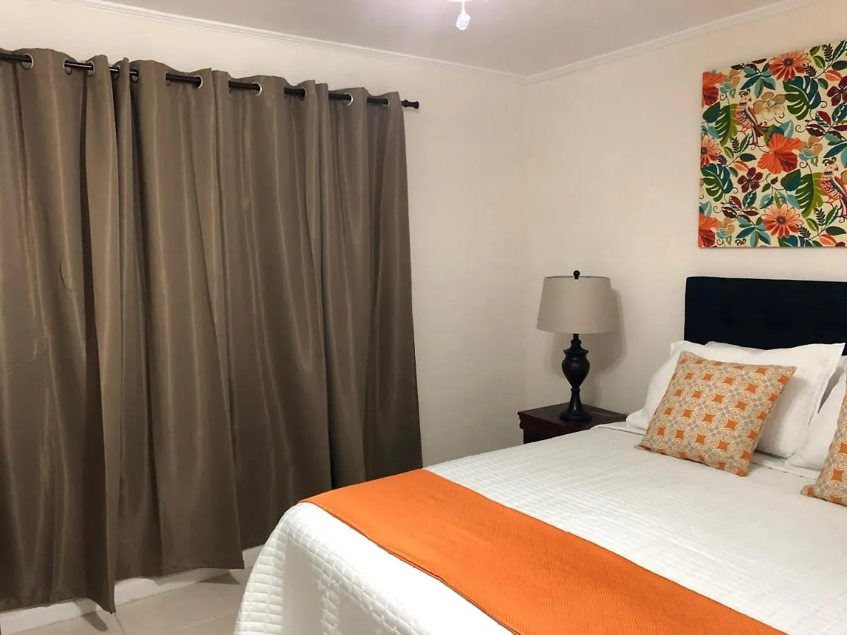 Anna'S Joye Chatham Montego Bay Jamaica